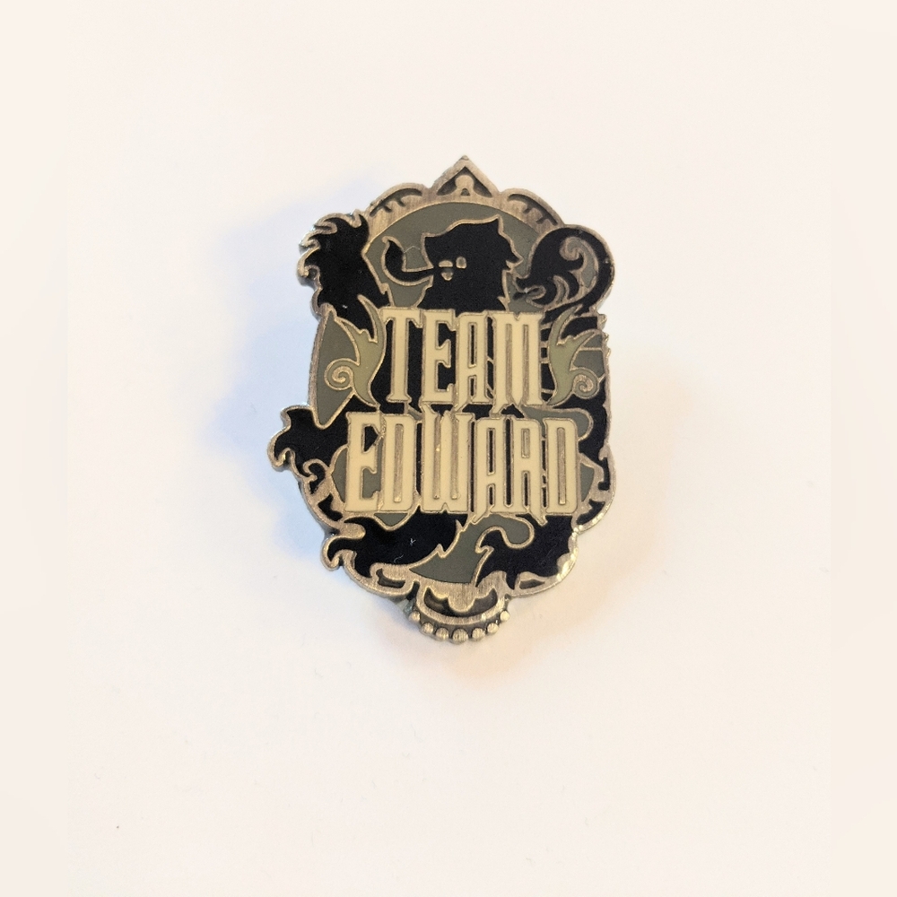 Twilight Team Edward Pin